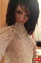 Mellisa Clarke - Self Shot Pics 01