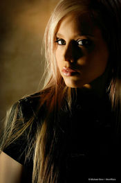 Brea Bennett Naked Blondie 01