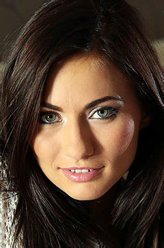 Michaela Isizzu Beauty Skinny Babe